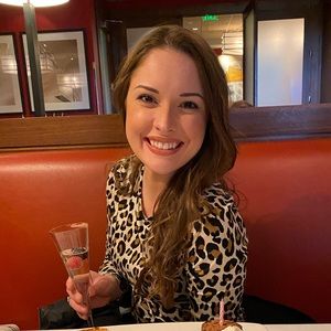 Meet your Posher, Jacqueline